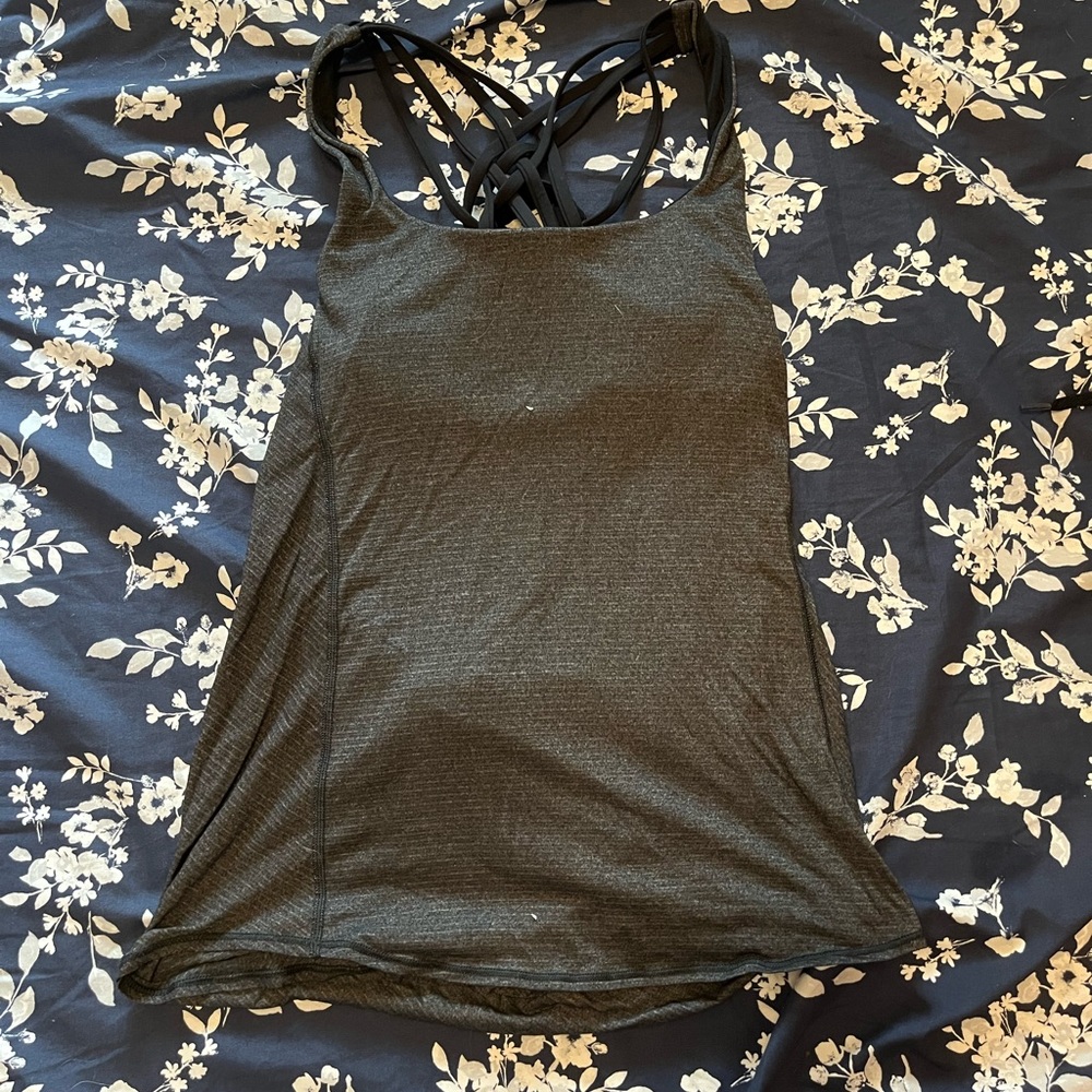 Lululemon tank